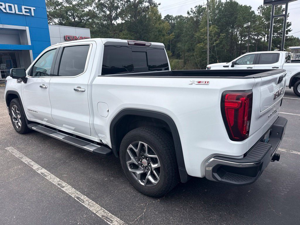 Used 2023 GMC Sierra 1500 SLT w/ SLT Premium Package AWD/4WD image 2
