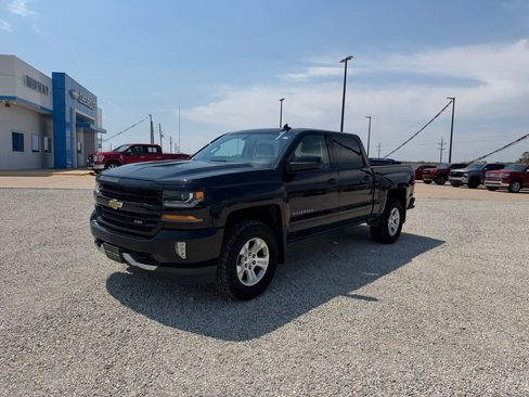 Used 2018 Chevrolet Silverado 1500 LT w/ All Star Edition AWD/4WD image 7