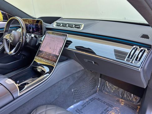 Used 2022 Mercedes-Benz S 580 4MATIC Sedan w/ AMG Line Package image 15