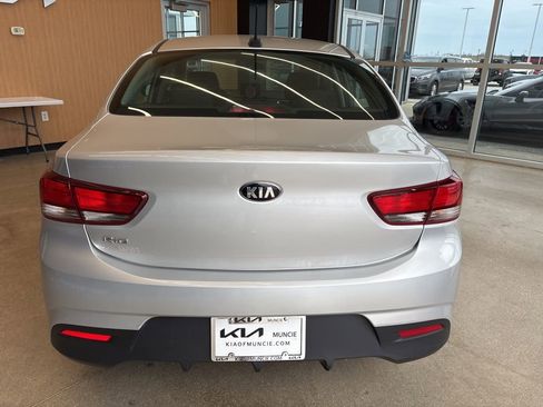 Used 2018 Kia Rio LX image 12