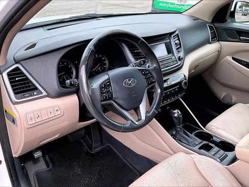 Used 2016 Hyundai Tucson Sport image 18