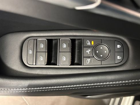 Certified 2025 INFINITI QX60 Luxe w/ Vision Package AWD/4WD image 13