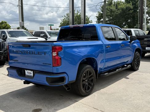 Used 2025 Chevrolet Silverado 1500 Custom w/ Turbomax Blackout Package RWD image 5