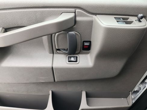 Used 2023 Chevrolet Express 3500 LS image 24