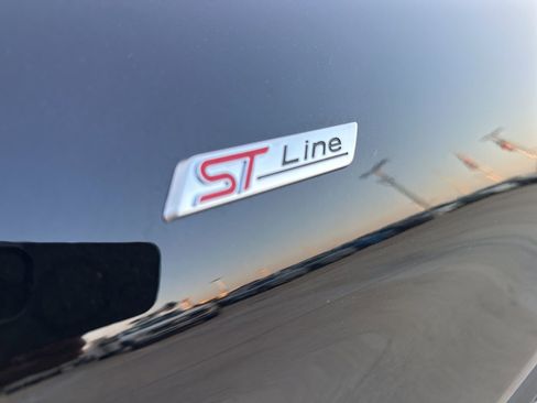 Certified 2025 Ford Explorer ST-Line image 35