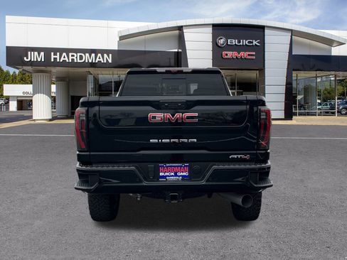Used 2024 GMC Sierra 2500 AT4 w/ AT4 Premium Plus Package image 6
