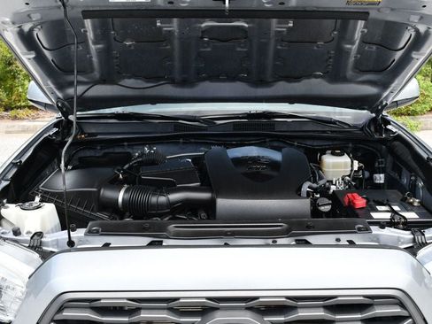 Used 2020 Toyota Tacoma TRD Off-Road AWD/4WD image 67