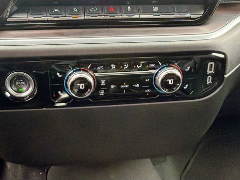 Used 2024 GMC Sierra 1500 SLT image 33