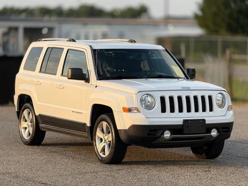 Used 2016 Jeep Patriot High Altitude AWD/4WD image 1