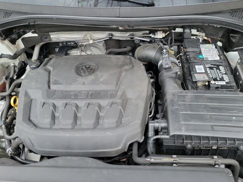 Used 2018 Volkswagen Tiguan SEL image 26