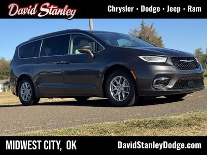 Used 2021 Chrysler Pacifica Touring-L