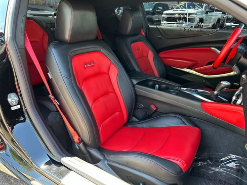 Used 2021 Chevrolet Camaro SS RWD image 17