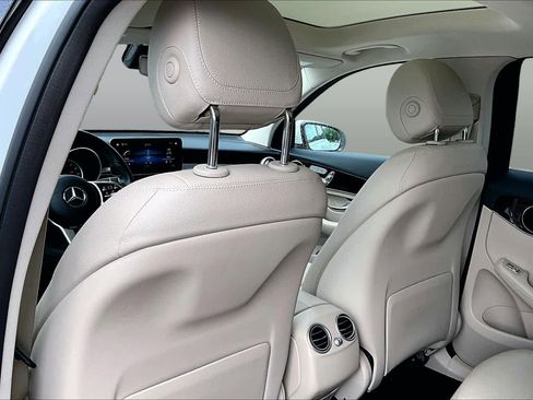 Used 2021 Mercedes-Benz GLC 300 image 22