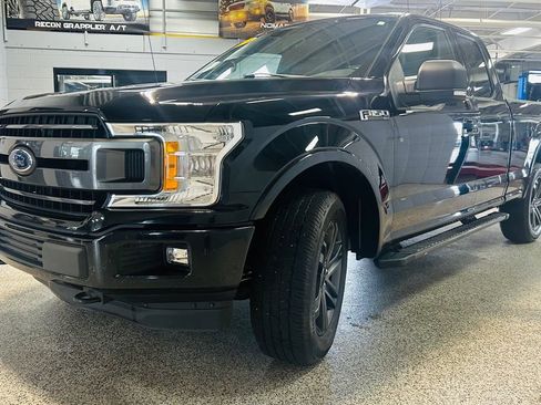 Used 2018 Ford F150 XLT w/ Equipment Group 302A Luxury AWD/4WD image 3