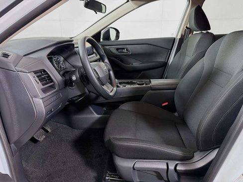 Certified 2025 Nissan Rogue S image 17