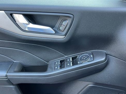 Used 2021 Ford Escape SE w/ Convenience Package image 25