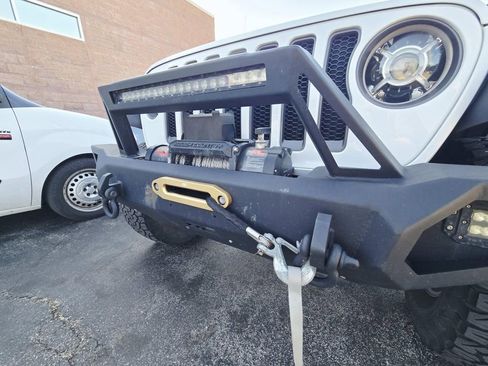 Used 2021 Jeep Wrangler Unlimited Rubicon w/ Xtreme Recon 35" Tire Package image 20