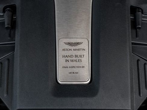 Used 2021 Aston Martin DBX AWD/4WD image 64