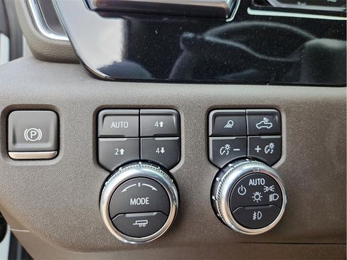 New 2025 GMC Sierra 2500 SLT w/ Texas SLT Premium Package image 20