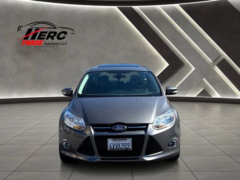 Used 2012 Ford Focus SEL FWD image 11