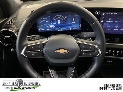 Used 2026 Chevrolet Equinox LT AWD/4WD image 15