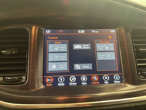 Used 2018 Dodge Charger R/T w/ Plus Group image 32