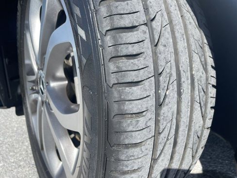 Used 2018 Mercedes-Benz C 300 Sedan w/ Premium Package image 21