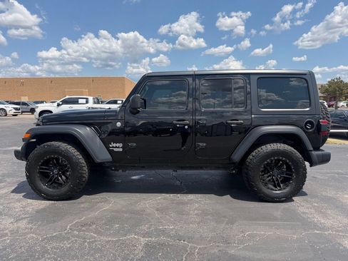 Used 2018 Jeep Wrangler Unlimited Sport S AWD/4WD image 14