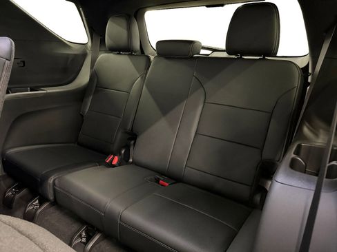 New 2026 Chevrolet Traverse LT w/ Driver Confidence Package image 11