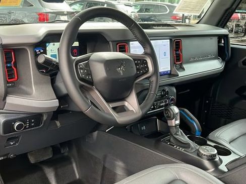 Used 2024 Ford Bronco Black Diamond AWD/4WD image 4