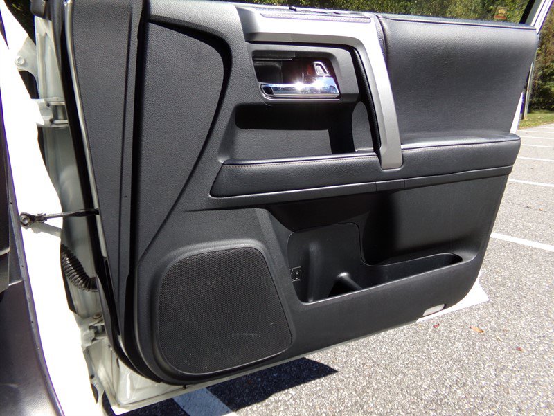 Used 2021 Toyota 4Runner Limited AWD/4WD image 45