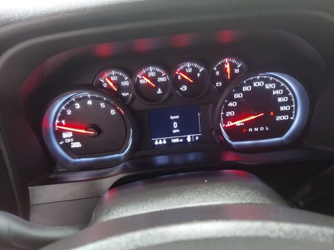 Used 2024 Chevrolet Silverado 1500 Custom w/ LPO, Dark Essentials Package AWD/4WD image 7