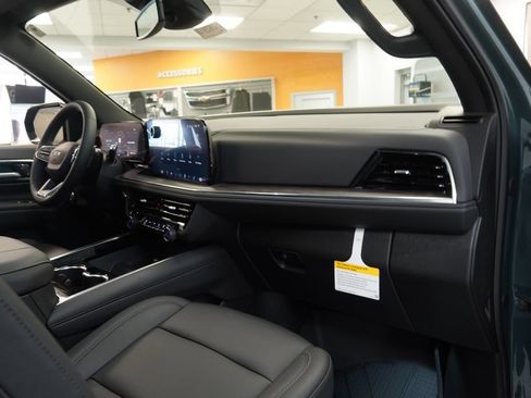 New 2026 Chevrolet Tahoe Z71 w/ Comfort Package AWD/4WD image 42