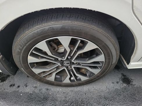 Used 2025 Honda Odyssey Elite image 11
