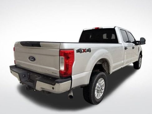 Used 2017 Ford F250 XLT w/ XLT Value Package image 8