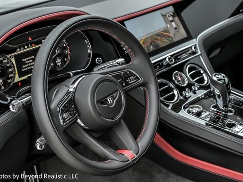 Used 2022 Bentley Continental GT Speed image 31