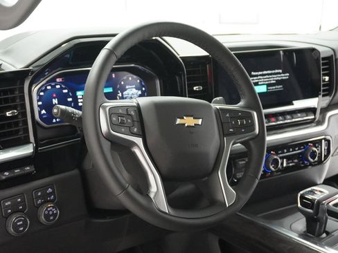 New 2026 Chevrolet Silverado 1500 LTZ w/ LTZ Premium Texas Edition AWD/4WD image 17