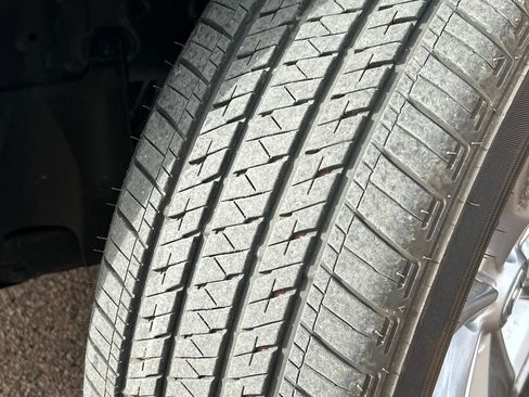 Used 2024 Honda CR-V EX-L image 28