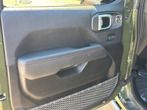 Used 2023 Jeep Wrangler Unlimited Rubicon w/ Cold Weather Group image 10