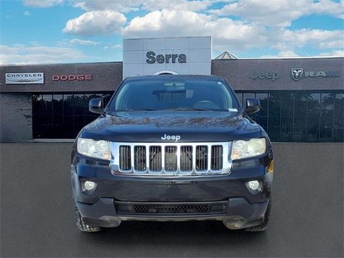 Used 2012 Jeep Grand Cherokee Laredo w/ Laredo E Group image 2