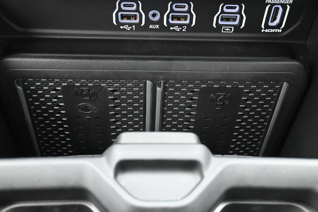 Used 2025 RAM 1500 Limited AWD/4WD image 31