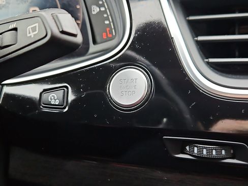 Used 2018 Audi Q7 3.0T Premium Plus w/ Premium Plus Package image 16