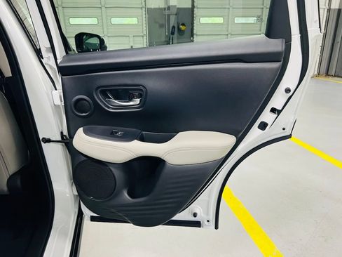 New 2026 Honda HR-V EX-L image 30