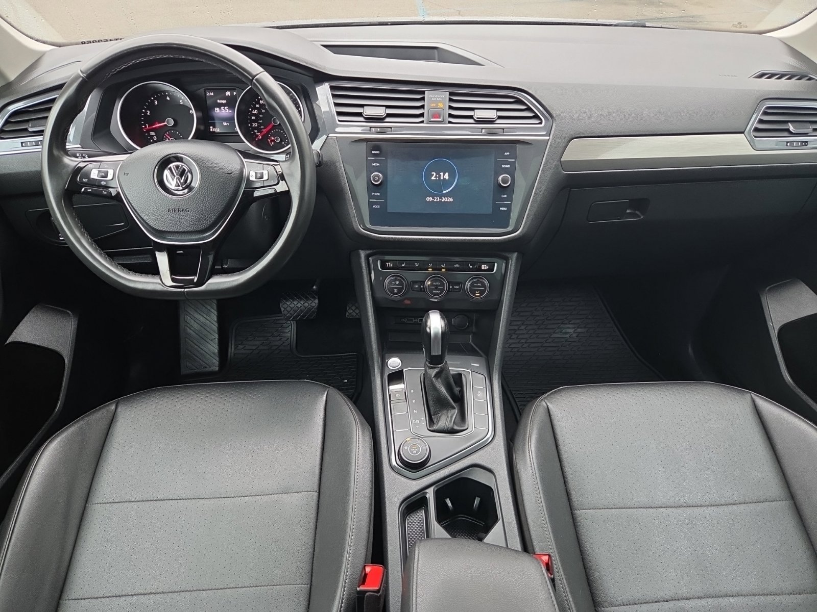 Used 2020 Volkswagen Tiguan SE w/ Panoramic Sunroof Package AWD/4WD image 22