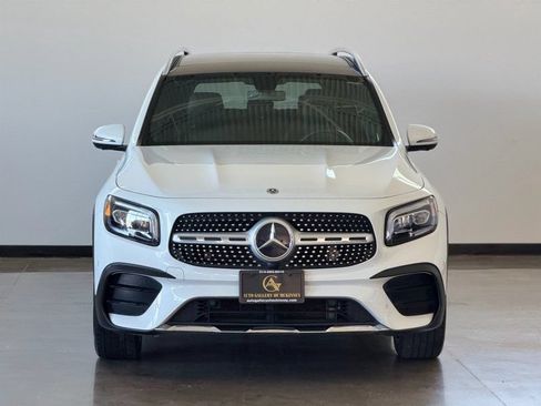 Used 2020 Mercedes-Benz GLB 250 w/ AMG Line image 2