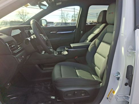 New 2026 GMC Terrain AT4 w/ Convenience Package III image 7