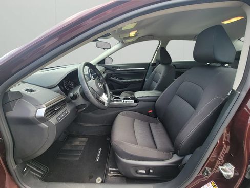 Used 2023 Nissan Altima 2.5 SV AWD/4WD image 11