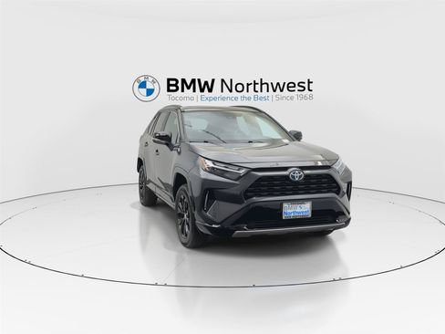 Used 2024 Toyota RAV4 XSE AWD/4WD image 7