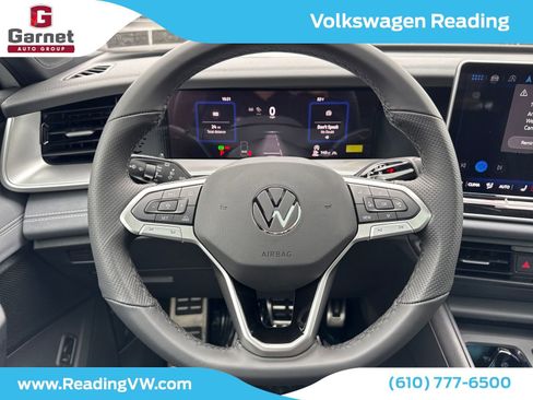 New 2025 Volkswagen Tiguan SE R-Line image 15