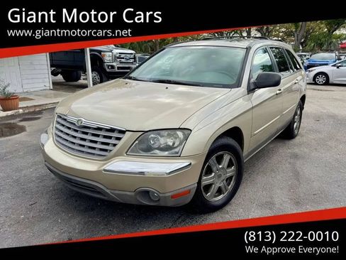 Used 2006 Chrysler Pacifica Touring AWD/4WD image 1